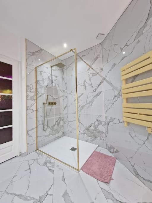 Maison Chic Avec Jacuzzi Nogent Sur Oise Yaospa60 Exterior photo