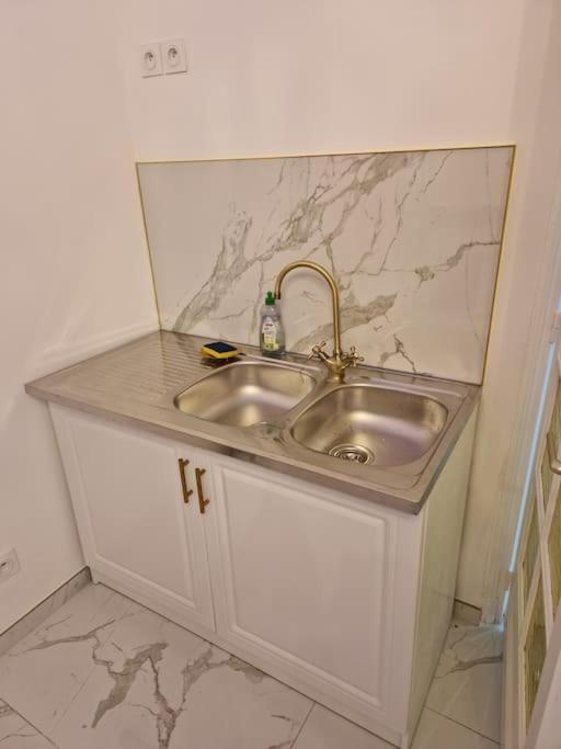 Maison Chic Avec Jacuzzi Nogent Sur Oise Yaospa60 Exterior photo