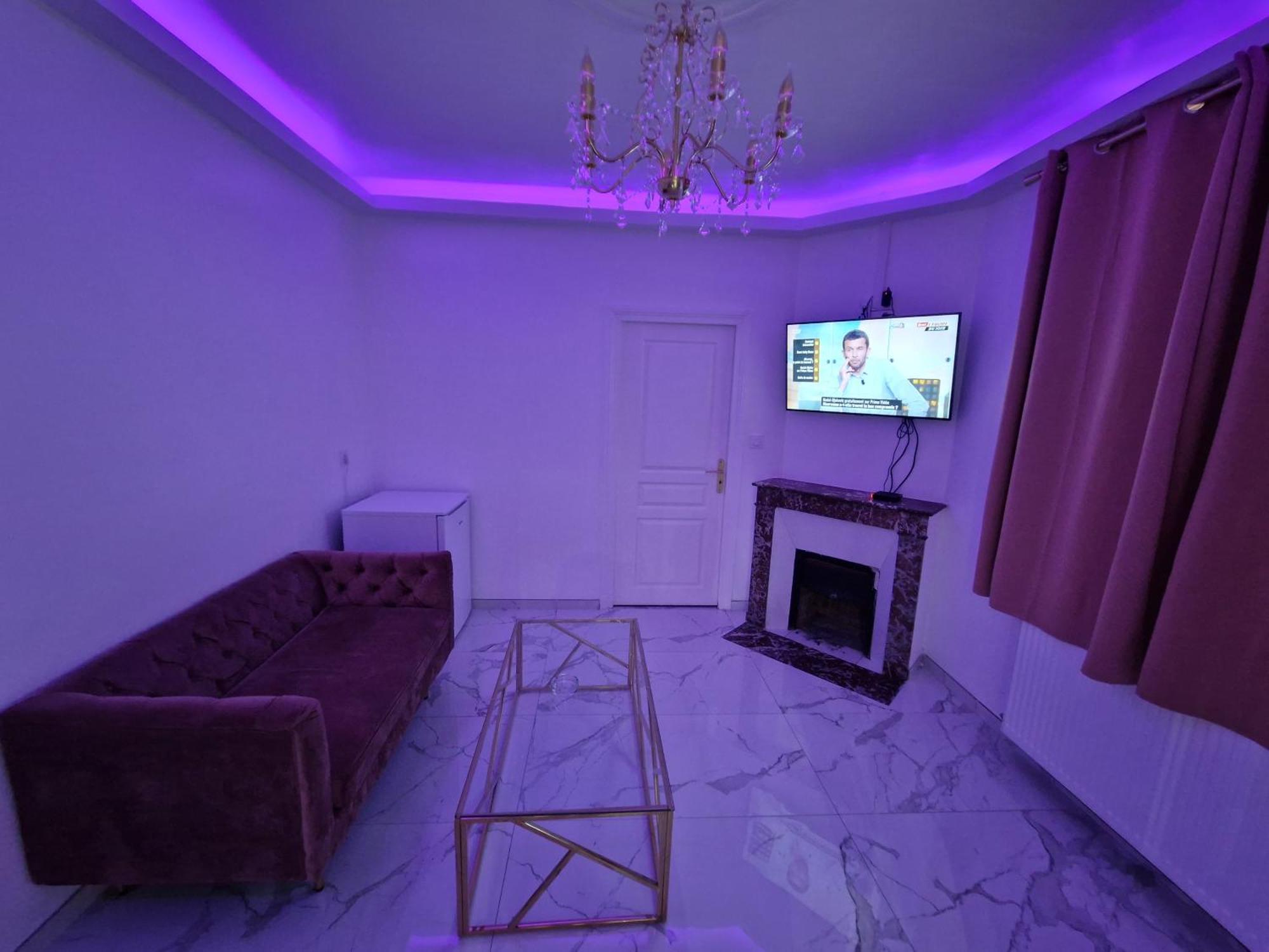Maison Chic Avec Jacuzzi Nogent Sur Oise Yaospa60 Exterior photo